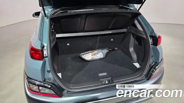 Hyundai Kona Новый Kona Бензин 1.6 турбо 2WD — Фото автомобиля 20