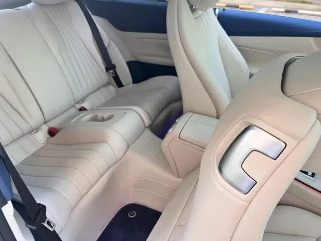 Mercedes-Benz E-Class — Фото автомобиля 24