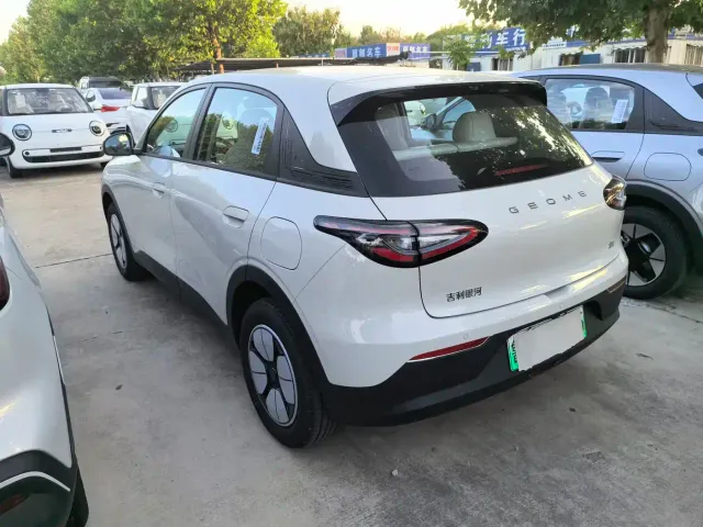 Geely Starry Wish — Фото автомобиля 6