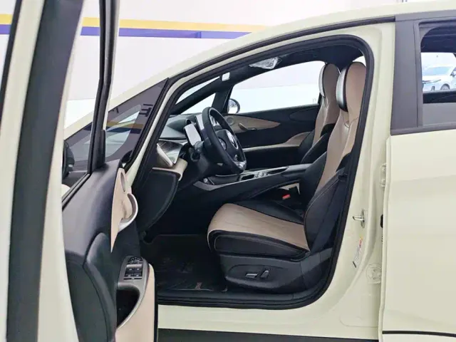 BYD Dolphin — Фото автомобиля 9