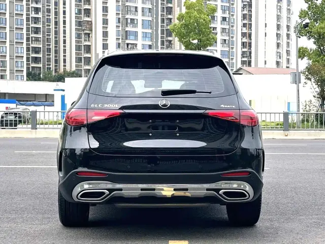 Mercedes-Benz Mercedes-Benz GLC 2023 GLC 300 L 4MATIC Sport 5-Seater — Фото автомобиля 11