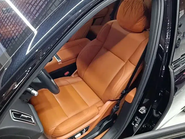 Li Auto L7 — Фото автомобиля 14