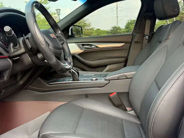 Cadillac CT5 — Фото автомобиля 8