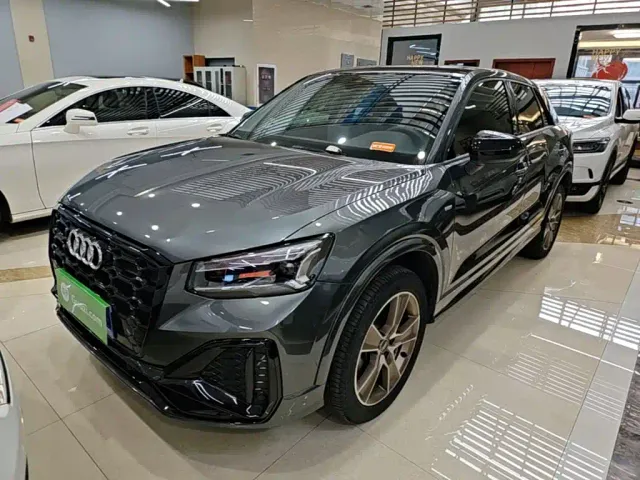 Фотография автомобиля — Audi Q2L