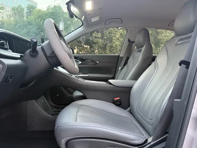 Geely Starry Wish — Фото автомобиля 9