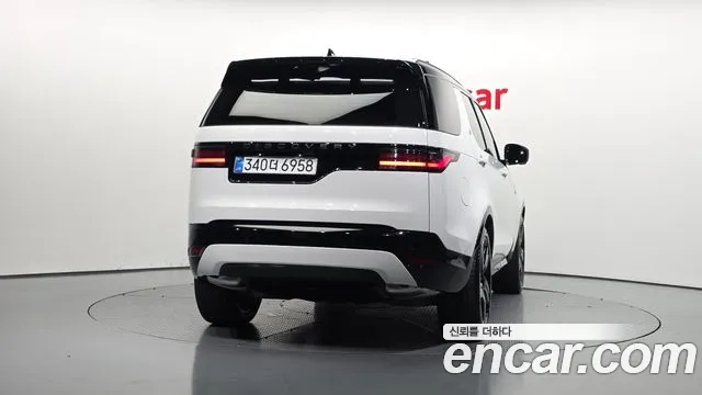 Land Rover Discovery — Фото автомобиля 4