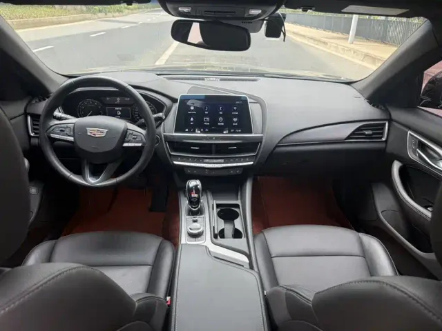Cadillac CT5 — Фото автомобиля 13