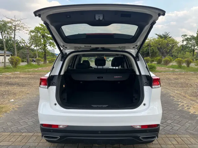 Changan X7 Plus — Фото автомобиля 10