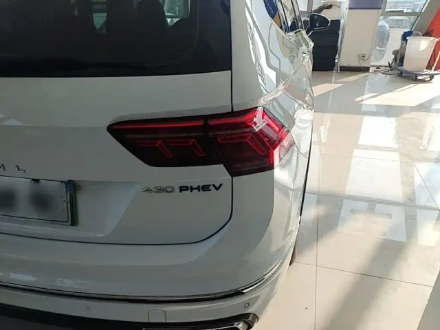 Volkswagen Tiguan L PHEV — Фото автомобиля 7