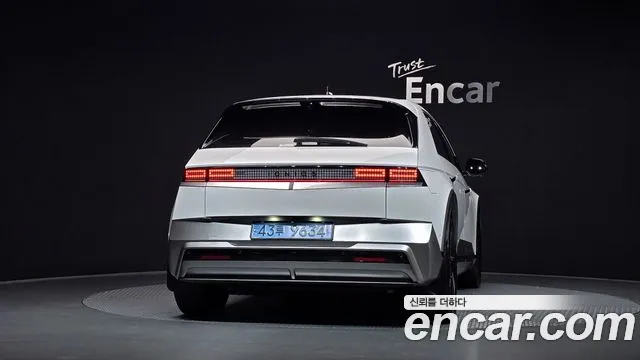 Hyundai Ioniq 5 — Фото автомобиля 4