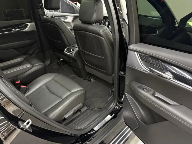 Cadillac XT6 — Фото автомобиля 12