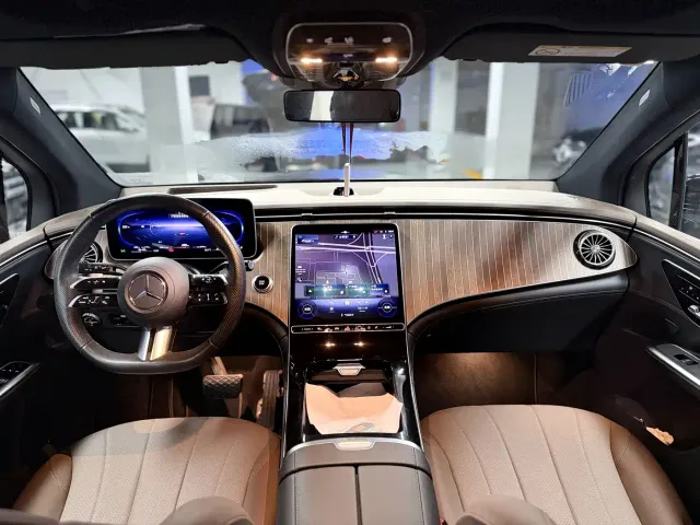 Mercedes-Benz Mercedes-Benz EQE SUV 2024 500 4MATIC Luxury Edition — Фото автомобиля 12