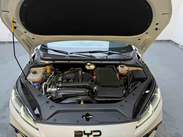 BYD Seal 06 — Фото автомобиля 18