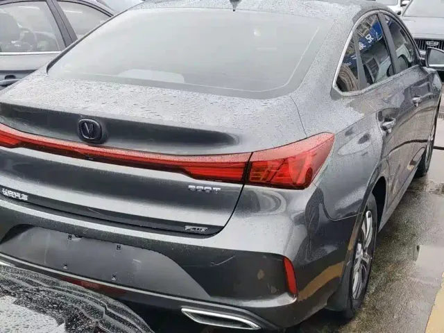 Changan Eado — Фото автомобиля 9