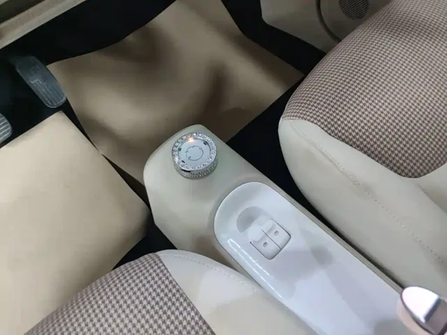 Wuling Hongguang Mini EV — Фото автомобиля 13
