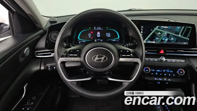 Hyundai Avante — Фото автомобиля 12