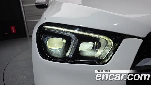 Mercedes-Benz GLE-Class — Фото автомобиля 22