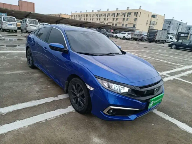Honda Civic — Фото автомобиля 3