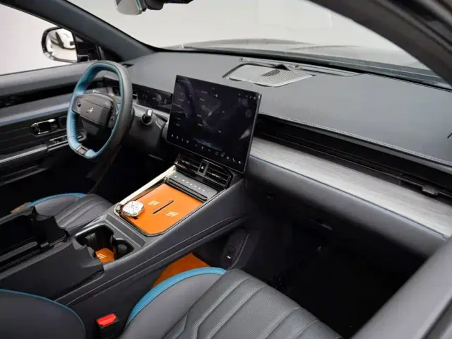 Jetour Shanhai L6 — Фото автомобиля 13