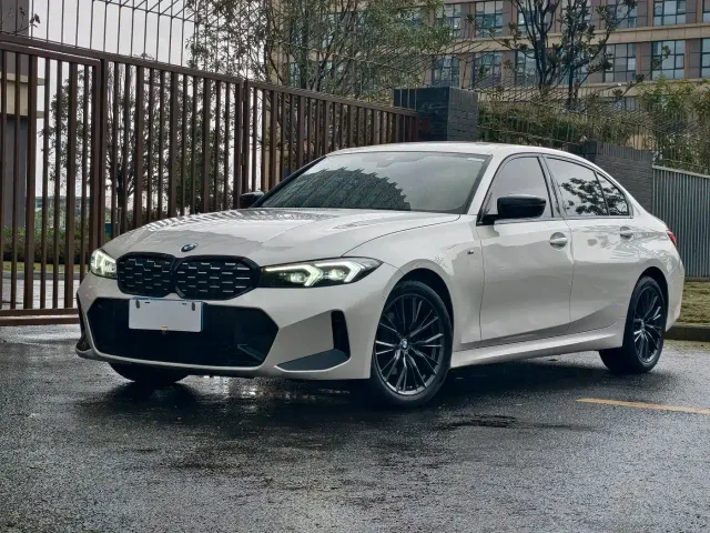 Фотография автомобиля — BMW 3 Series