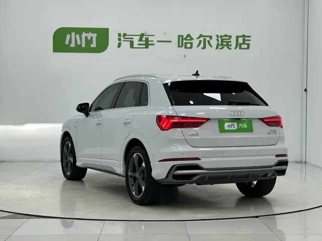Audi Q3 — Фото автомобиля 4