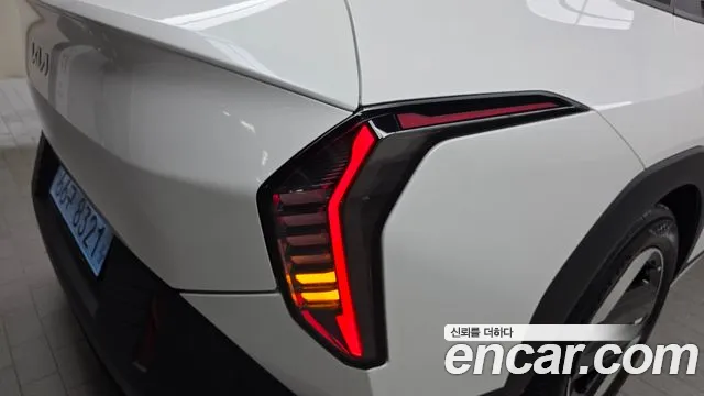 Kia EV4 — Фото автомобиля 22
