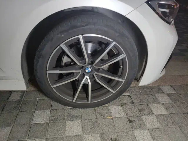 BMW 3 Series — Фото автомобиля 8
