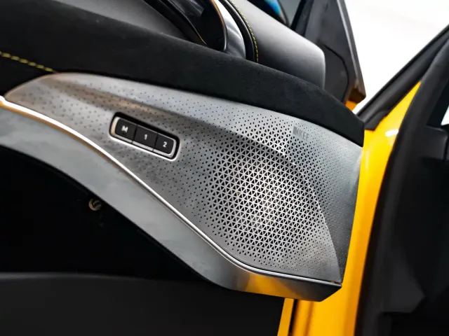 Lotus Emira — Фото автомобиля 17
