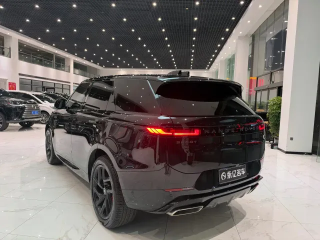 Land Rover Range Rover Sport — Фото автомобиля 12