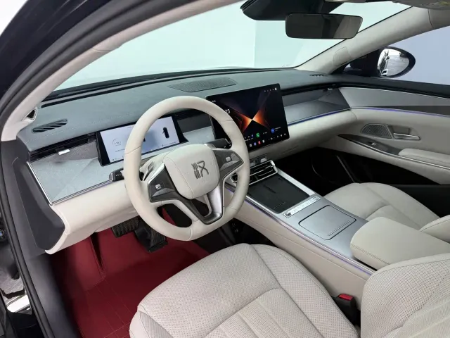 BYD Han L — Фото автомобиля 14