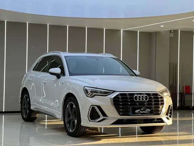 Audi Q3 — Фото автомобиля 3