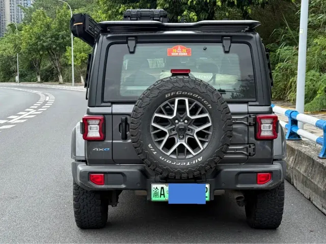 Jeep Wrangler 4xe — Фото автомобиля 5