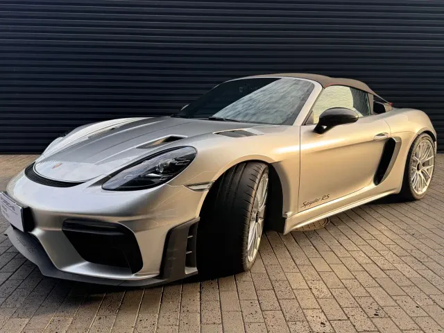 Фотография автомобиля — Porsche 718