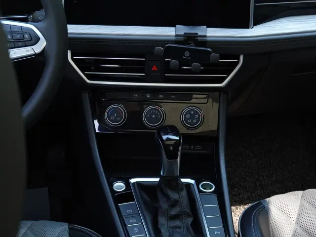 Volkswagen Sagitar — Фото автомобиля 12