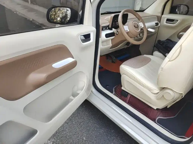 Wuling Hongguang Mini EV — Фото автомобиля 15