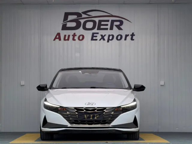 Hyundai Elantra — Фото автомобиля 2