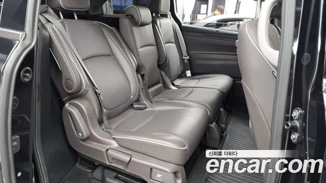 Honda Odyssey — Фото автомобиля 17