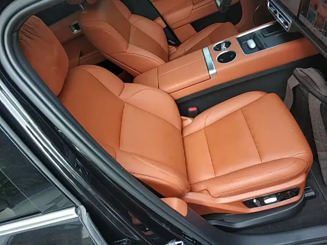 Li Auto L7 — Фото автомобиля 24