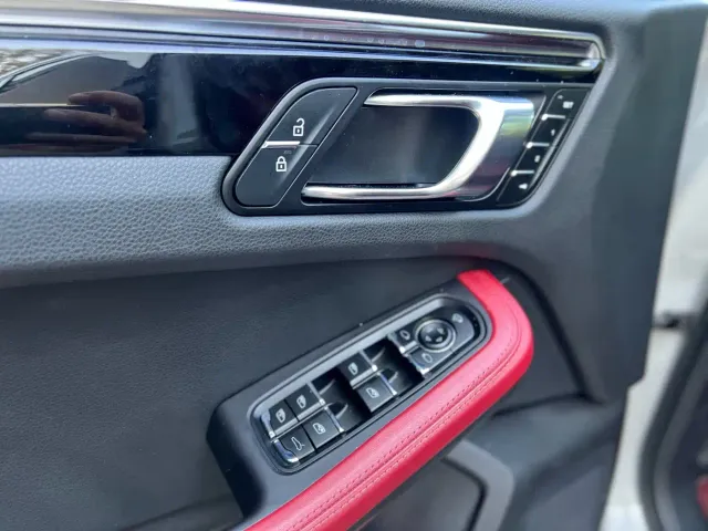Porsche Macan — Фото автомобиля 15