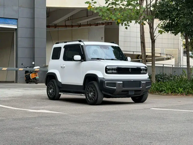 Baojun Yep — Фото автомобиля 3