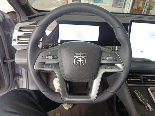 BYD Qin L — Фото автомобиля 10