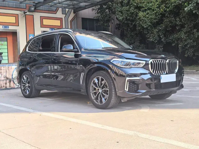 BMW X5 — Фото автомобиля 3