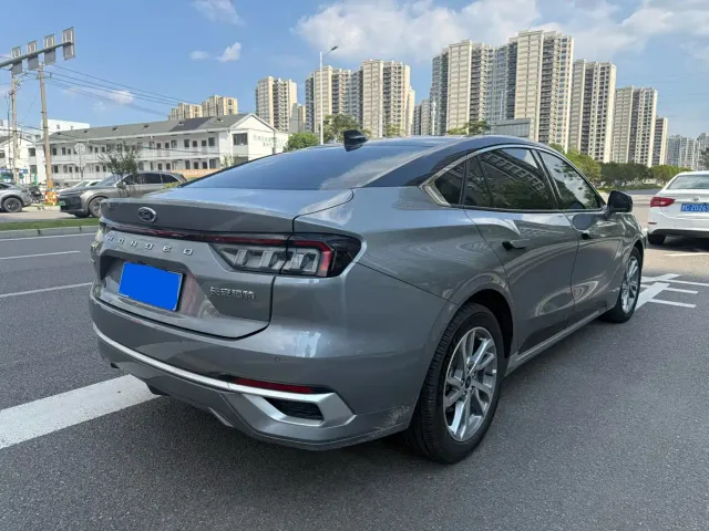 Ford Mondeo — Фото автомобиля 13