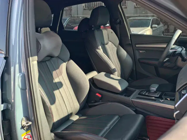 Audi Q5L — Фото автомобиля 9