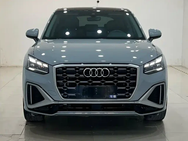 Audi Q2L — Фото автомобиля 2