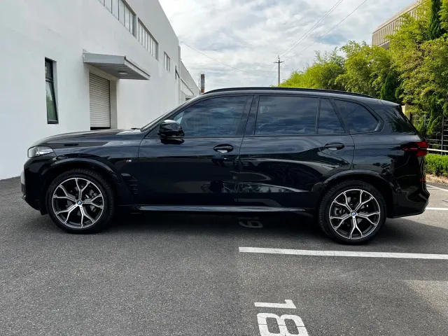 BMW X5 — Фото автомобиля 2