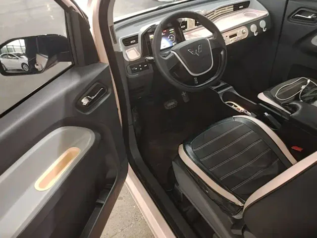 Wuling Hongguang Mini EV — Фото автомобиля 15