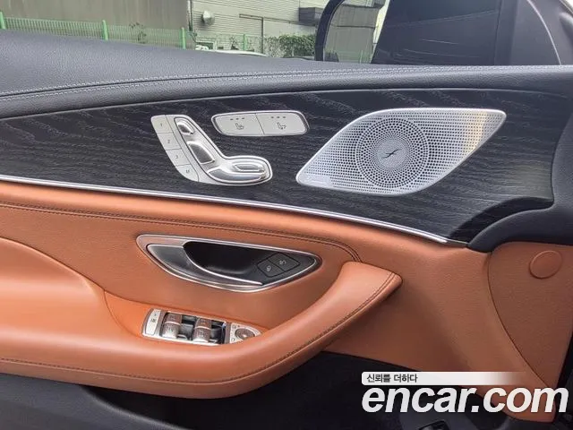 Mercedes-Benz CLS-Class — Фото автомобиля 8