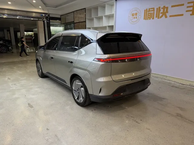 Hycan Auto Hycan Z03 2022 Model 510km Trendy Cool Edition 135kW 63.98kWh — Фото автомобиля 7