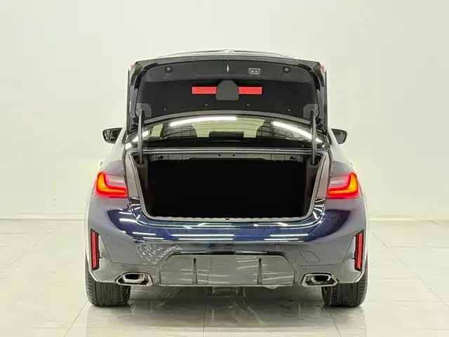 BMW 3 Series — Фото автомобиля 11